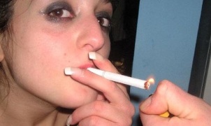 how to smoke cigarettes
